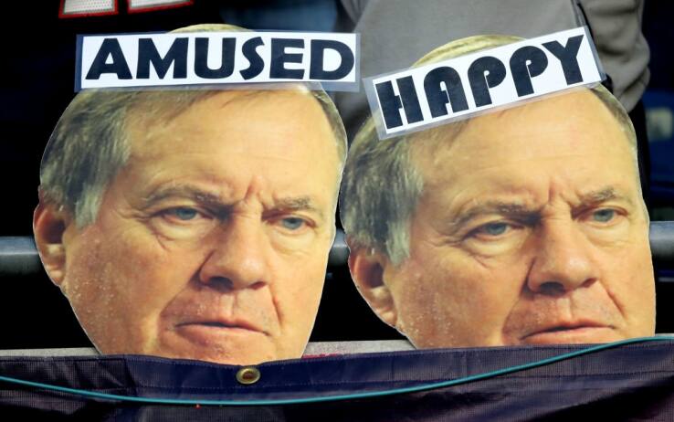 L'ironia dei tifosi: la versione "divertita" e "felice" di Belichick