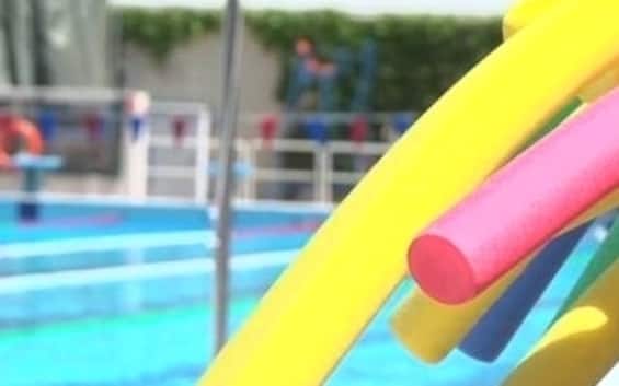 Gallipoli, morto il bambino di 7 anni soccorso in piscina Gallipoli, morto il bambino di 7 anni soccorso in piscina