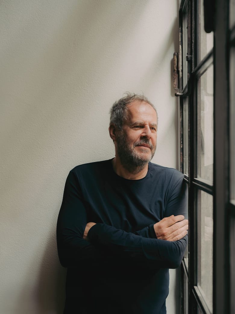 Un ritratto di Mario Cucinella. Photo Julius Hirtzberger