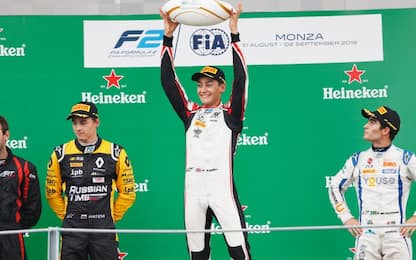 F2: Russell vince gara-2 e allunga in classifica