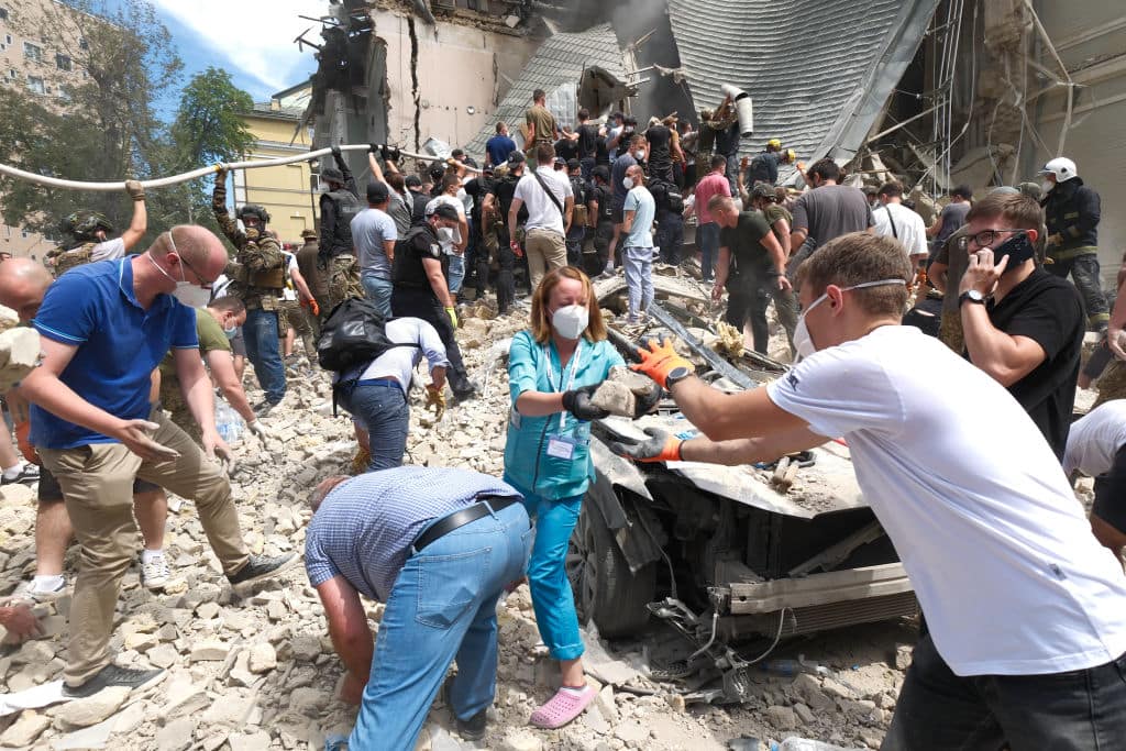 Macerie ospedale pediatrico a Kiev