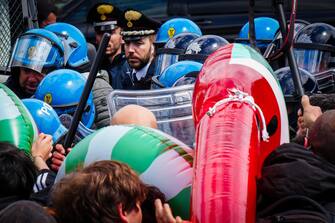 Manifestazione studentesca contro il G7 dei ministri degli esteri e in solidarietà con il popolo palestinese