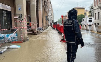 I danni causati dalla nuova esondazione del torrente
Ravone a Bologna, in via Saffi, 16 Maggio 2023. ANSA/FEDERICO BALLETTI