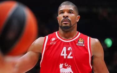 Kyle Hines annuncia il ritiro dal basket giocato