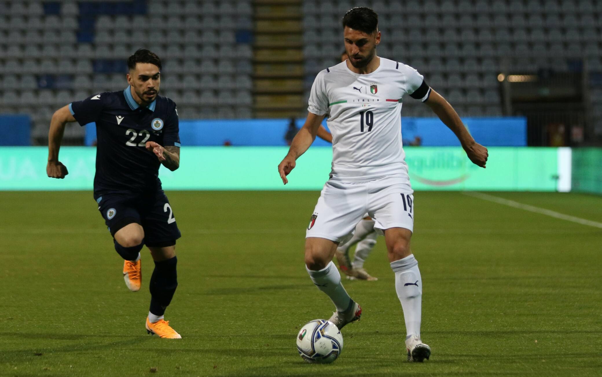 Italy's  Vincenzo Grifo (R) and San Marino's Fabio Ramòn Tommassini (L) in action during the international friendly&nbsp; soccer match Italy&nbsp; vs San Marino at the Sardegna Arena stadium in Cagliari, Sardinia, Italy, 28 May&nbsp; 2021 ANSA / FABIO MURRU