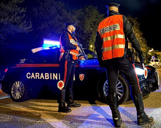 Valtellina, prof in pensione trovata morta in casa: fermato marito