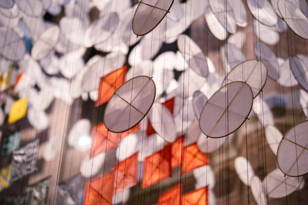 Jacob Hashimoto, Path to the Sky. Foto di Giulia Lenzi