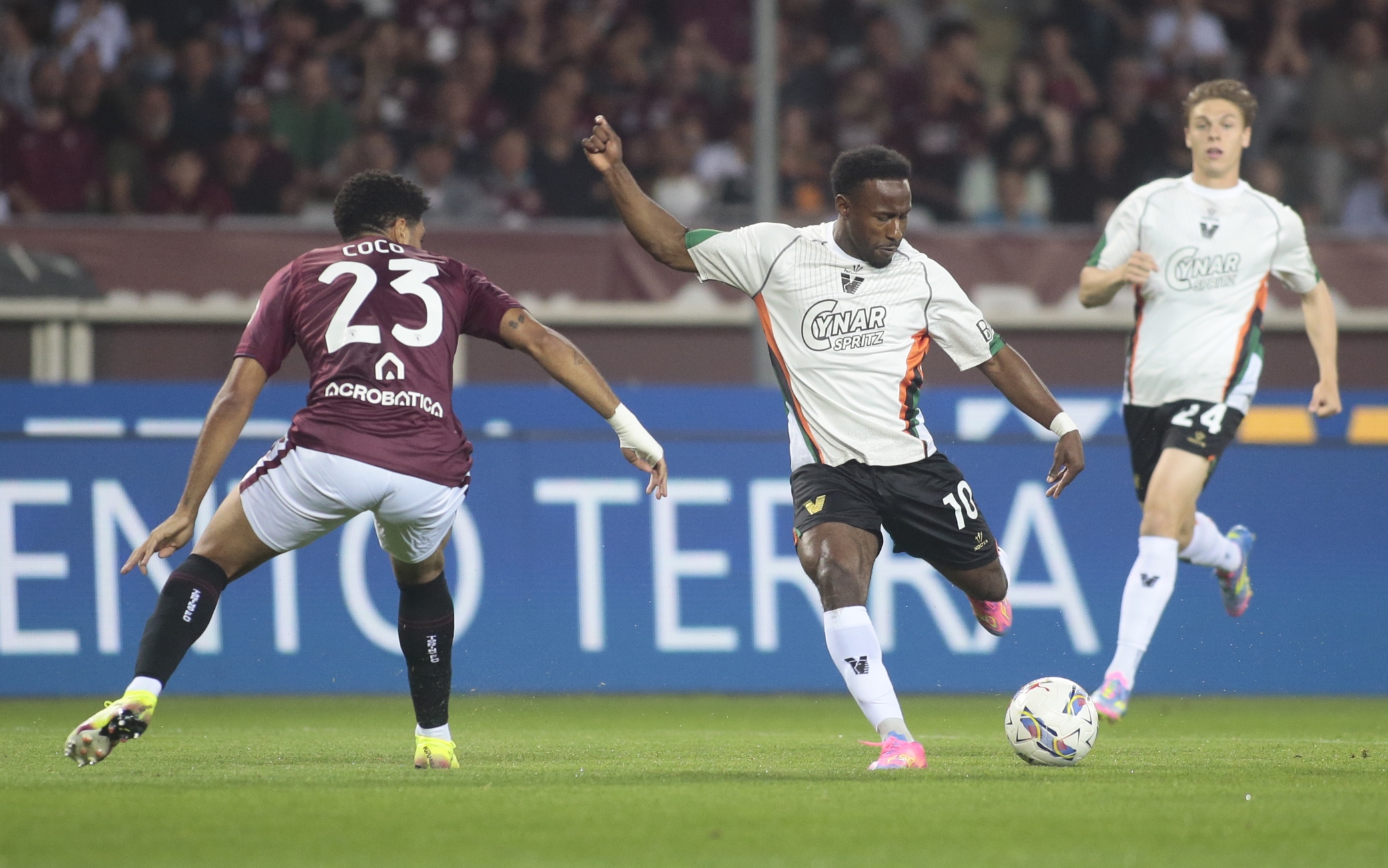 https://static.sky.it/editorialimages/5735db0fc9704acd31fc0777f0335f145a98510a/skysport/it/calcio/serie-a/partite/2024/giornata-35/torino-venezia/live/content/Venezia_IPA.jpg?im=Resize,width=375 Torino-Venezia 0-1 LIVE: gol di Kike Perez al 36′