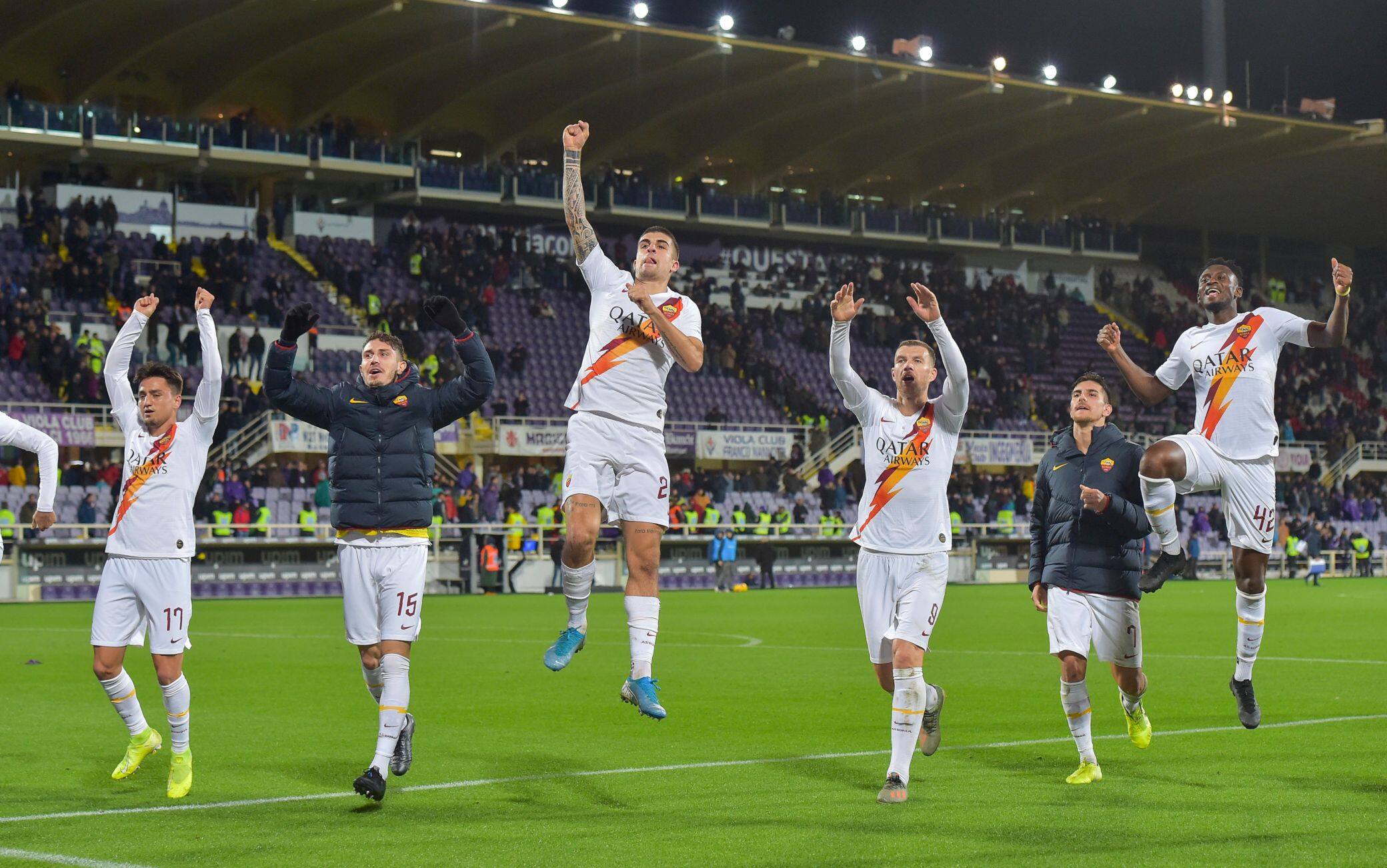 La festa della Roma a fine partita al Franchi