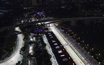 MARINA BAY STREET CIRCUIT, SINGAPORE - OCTOBER 02: An aerial view of the action during the Singapore GP at Marina Bay Street Circuit on Sunday October 02, 2022 in Singapore, Singapore. (Photo by Andy Hone / LAT Images)
