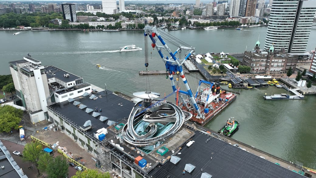FENIX_Tornado_Installation._Photo_by_Henry_Verhorst.jpeg