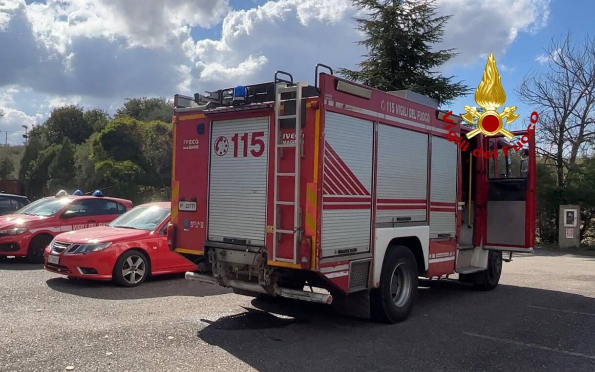 esplosione in una fabbrica di fuochi d artificio a napoli