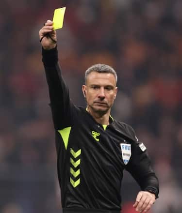 La partita è stata affidata a un arbitro straniero