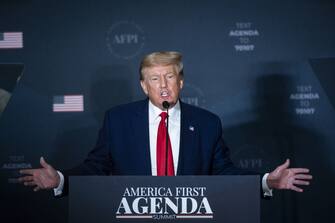 La ricetta di Donald Trump per il futuro dell’America, assediata dalla criminalità e dall’emergenza immigrazione: pena di morte per i trafficanti di droga, più polizia nelle strade e rimozione degli homeless da tutti gli spazi pubblici