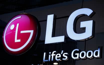 Pieghevole e arrotolabile: lo smartphone di LG svelato da un brevetto