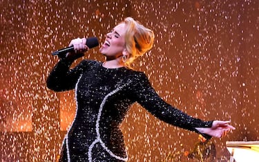adele_live_getty - 1