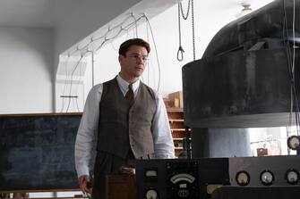 Josh Hartnett is Ernest Lawrence in OPPENHEIMER, written, produced, and directed by Christopher Nolan.