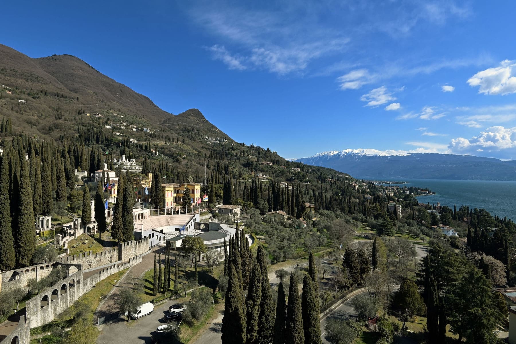 Vittoriale_panoramica.jpeg