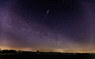 SCHERMBECK, GERMANY - APRIL 22: (BILD ZEITUNG OUT) A meteor of the lyrids in the sky  is seen on April 22, 2020 in Schermbeck, Germany. (Photo by Mario Hommes/DeFodi Images via Getty Images)