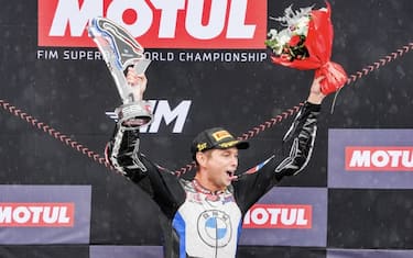 SBK, Van Der Mark torna al successo. 2° Bautista