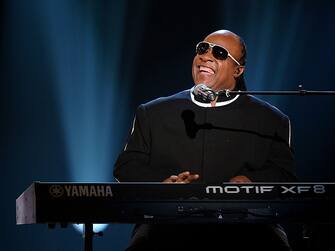 LAS VEGAS, NV - APRIL 07:  Recording artist Stevie Wonder performs during the 48th Annual Academy of Country Music Awards at the MGM Grand Garden Arena on April 7, 2013 in Las Vegas, Nevada.  (Photo by Ethan Miller/Getty Images)