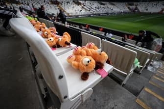 ISTANBUL, TURKIYE - FEBRUARY 26: Teddy bears and toys, which will be thrown on the field to be sent to the earthquake zone, are placed on the seats of the Vodafone Park Stadium prior to the Turkish Super Lig soccer match between Besiktas and Fraport TAV Antalyaspor, in Istanbul, Turkiye on February 26, 2023. On Feb.6 a strong 7.7 earthquake, centered in the Pazarcik district, jolted Kahramanmaras and strongly shook several provinces, including Gaziantep, Sanliurfa, Diyarbakir, Adana, Adiyaman, Malatya, Osmaniye, Hatay, and Kilis. On the same day at 1.24 p.m. (1024GMT), a 7.6 magnitude quake centered in Kahramanmaras' Elbistan district struck the region. (Photo by Ali Atmaca/Anadolu Agency via Getty Images)