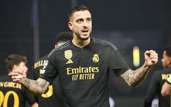 epa11025506 Madrid's Joselu celebrates after scoring a goal during the UEFA Champions League group stage match between Union Berlin and Real Madrid, in Berlin, Germany, 12 December 2023.  EPA/CLEMENS BILAN