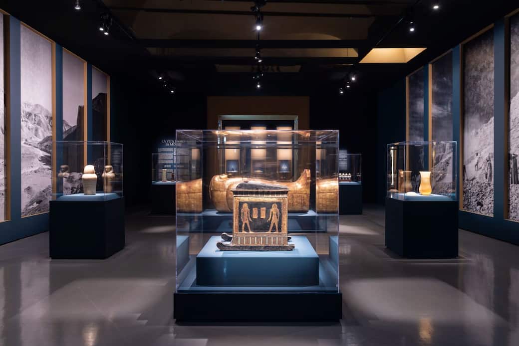 Vista dell’allestimento della mostra Tesori dei Faraoni. Ph. Monkeys Video Lab