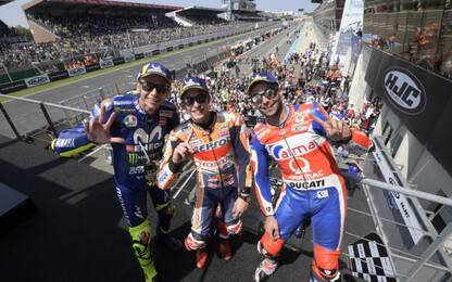 Le Mans, 1° Marquez. Poi Petrux e Rossi, out Dovi