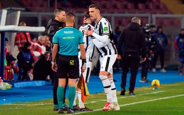 Lucca sostituito 4 minuti dopo il gol