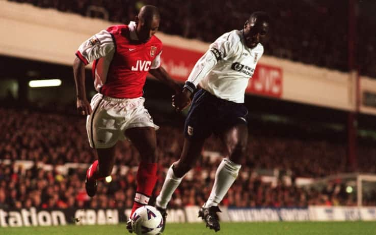 Nicolas Anelka e Sol Campbell 