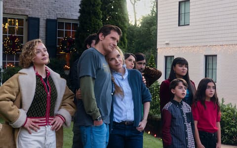 Chloë Grace Moretz in una scena di OH. WHAT. FUN.