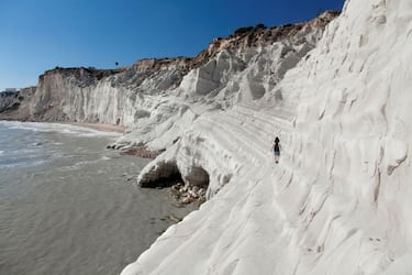 Scala dei Turchi. Realmonte. Porto Empedocle (AG). Agrigento. Sicily. Italy. Europe. (Photo by: Luca Picciau/REDA&CO/Universal Images Group via Getty Images)