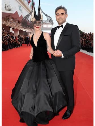 lady-gaga-polansky-venezia-red-carpet-getty - 1
