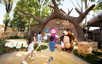 Bambini al parco divertimento