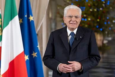 Mattarella: "Serve una cultura della pace, non abituarsi alla guerra"