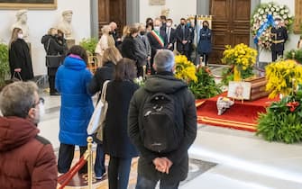 persone camera ardente vitti