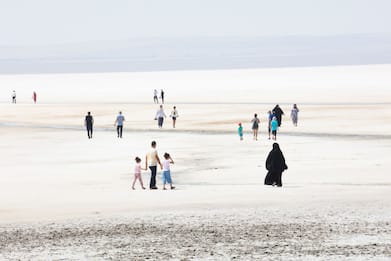 Siccità, sparisce il lago Tuz: era il secondo più grande della Turchia