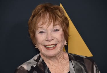 US actress Shirley MacLaine arrives for "The Choreography of Comedy: The Art of Eccentric Dance" presented by The Academy on August 5, 2019 at the Samuel Goldwyn theatre in Beverly Hills. (Photo by Chris Delmas / AFP)        (Photo credit should read CHRIS DELMAS/AFP via Getty Images)
