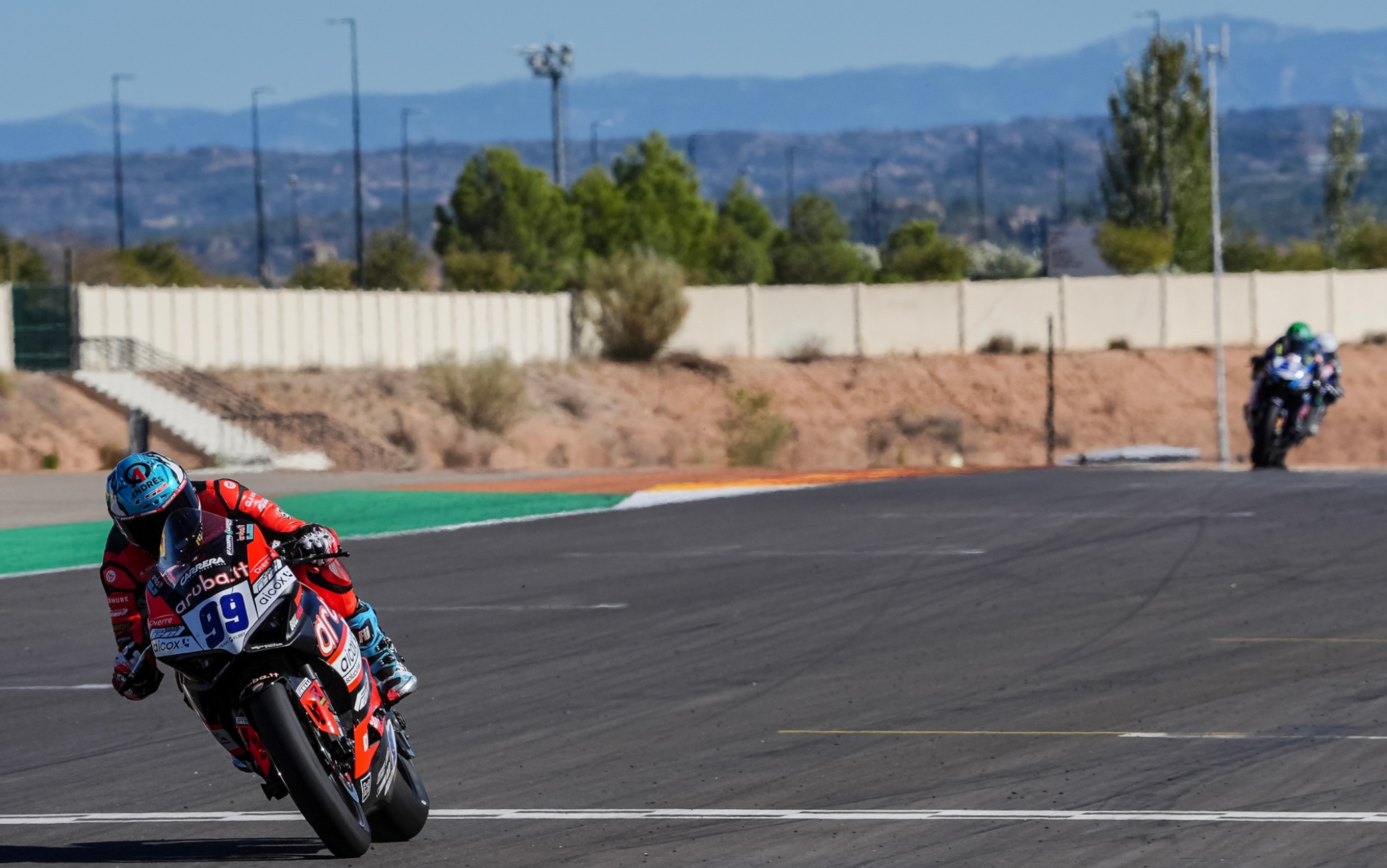 Supersport, dominio Huertas in Gara-1 ad Aragon
