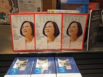 epa08706013 Copies of Time Magazine with Taiwan's President Tsai Ing-wen on the cover are displayed in a bookstore in Taipei, Taiwan, 29 September 2020. Tsai is named by Time Magazine as one of the 100 Most Influential People in the world. She was recommended by US Senator Ted Cruz for standing up to China's threats, preserving Taiwan's freedom and leading Taiwan to control Covid-19 epidemic.  EPA/DAVID CHANG