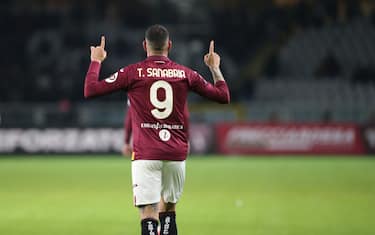 Cagliari-Torino, domenica ore 18 su Sky Sport