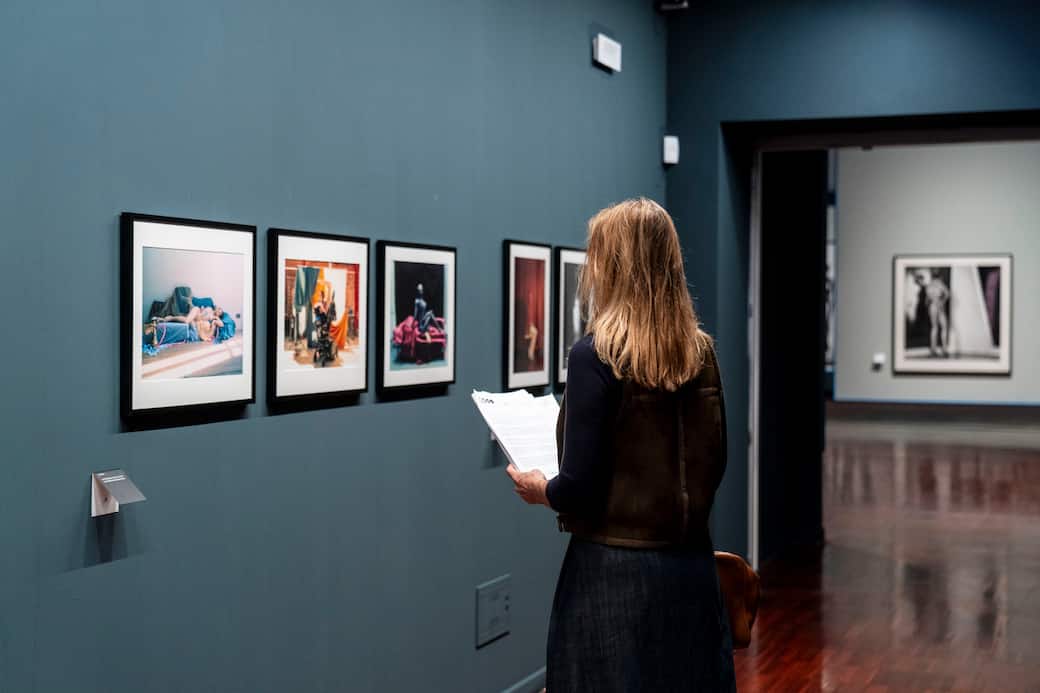 Direttrice artistica del MIA Photo Fair Francesca Malgara e le opere vincitrici della precedente edizione dell’open call, 2024. Ph Matteo De Fina