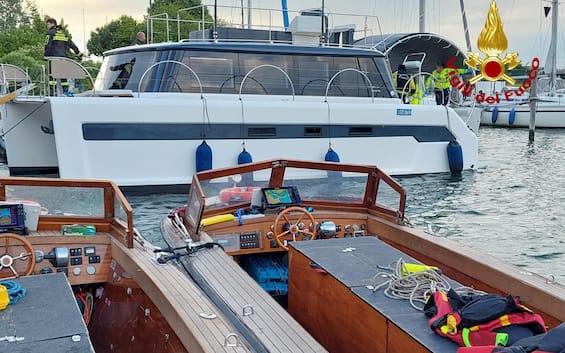 Venezia, cade da catamarano e viene presa dall Venezia, cade da catamarano e viene presa dall