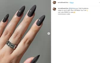 21_halloween_unghie_nails_idee_ig - 1