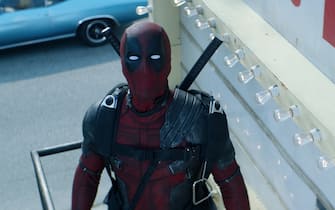 ryan reynolds in deadpool interpreta un supereroe