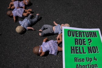 La Corte Suprema dell’Iowa, composta quasi interamente da giudici di nomina repubblicana, ha spianato la strada al parlamento locale per limitare drasticamente o addirittura bandire l’aborto nello stato