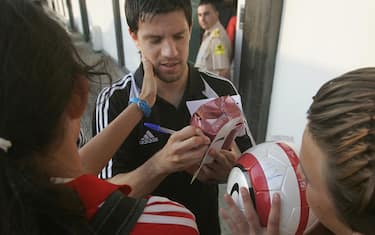 1° agosto 2005: il Benfica ipoteca 5 giocatori per pagare lo stadio
