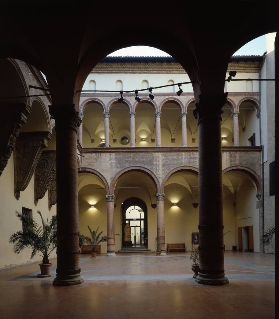 Museo_Civico_Medievale_Bologna_Operazione_Garisenda_(1).jpeg