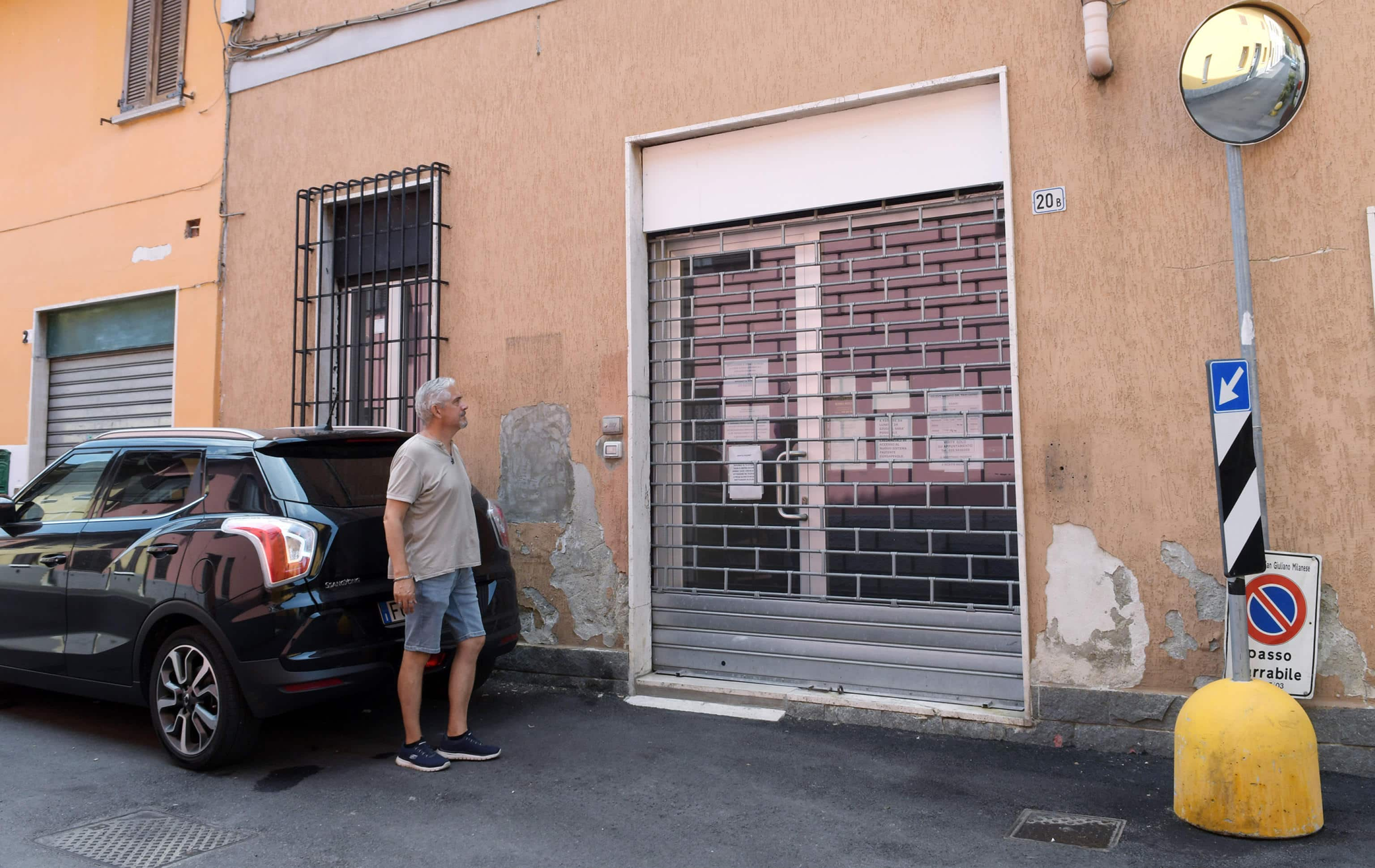 Lo studio medico della dottoressa Beatrice Tagliavini che è stata vittima di una rapina a mano armata mentre si trovava con una paziente a San Giuliano Milanese. 23 Luglio 2024. ANSA/ANDREA CANALI